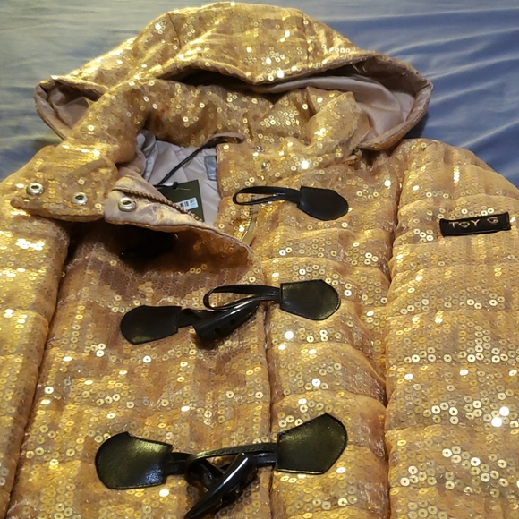 Gorgeous Spring /Fall sequins jacket 😍 👌. - Picture 6 of 8